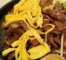Dry-Fried Beef Rice Noodles