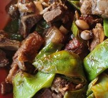 Stewed Spare Ribs with Oil Beans