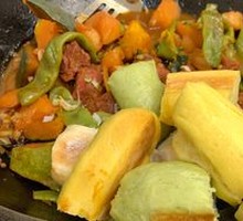 Stewed Pork Ribs in Iron Pot