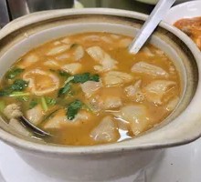 Braised Pot with Pork Intestines