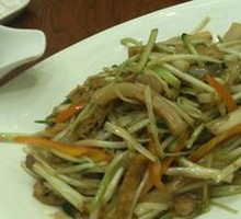 Stir-Fried Celery Sprouts