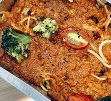 Italian-style Meat Sauce Noodles