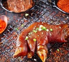 Roasted Pig Trotters