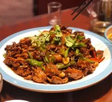 Yimeng Mountain Stir-Fried Chicken