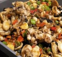 Green Pepper and Perilla Frog Legs