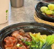 Cantonese腊味煲仔饭