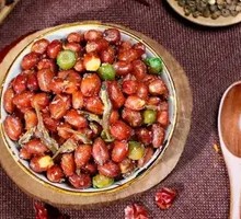 Fried Small Fish with Peanuts