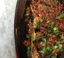 Sautéed Crucian Carp on Iron Plate
