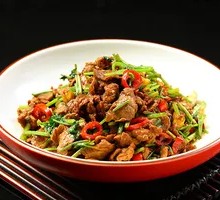 Stir-Fried Beef with Yellow Onion