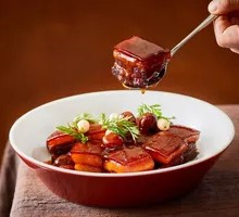 Lime Pu'er Red-Braised Pork