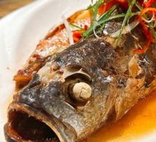Yellow croaker in rice wine marinade
