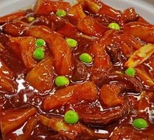 Scallion-braised Sea Cucumber with Pig's Trotters