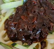 Zhajiangmian
