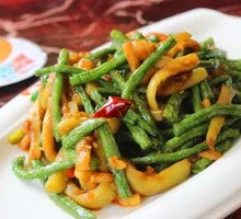 Eggplant and Green Bean Stir-Fry
