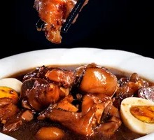 Guangdong Pork Trotter with Ginger