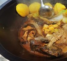 Stir-fried Fresh Spring Fish in Iron Pot