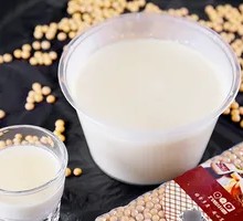 Freshly Ground Soy Milk