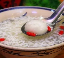 Glutinous Rice Balls with Fermented Rice and Sesame