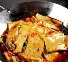 Spicy Pot-Braised Tofu
