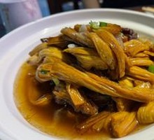 Braised Pork with Fresh Tofu Skin