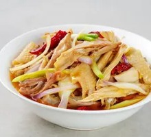 Tear-Split Spicy Pepper Chicken