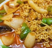 Stir-Fried Rice Noodles with Noodles
