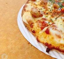 Italian Meat Sauce Pizza