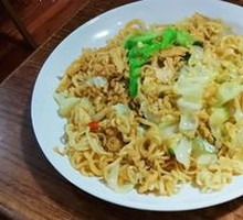 Stir-Fried Instant Noodles
