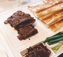 Crispy pancakes with hairtail fish