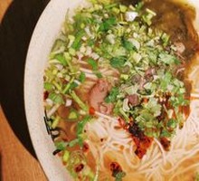 Sour Cabbage Beef Noodles