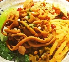 Spicy Duck Intestine Luosifen