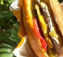 Cipolla Italian Thick Beef Burger