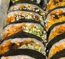 Mixed Seaweed Rice Roll