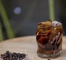 Plum Americano