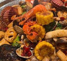 Premium Hand-Grabbed Seafood