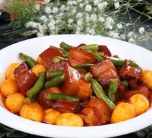 Braised Pork with Potatoes and Green Beans