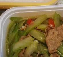 Celery and Beef Stir-fry