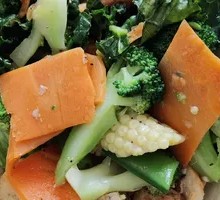 Fruitwood Smoked Chicken Breast Super Bowl