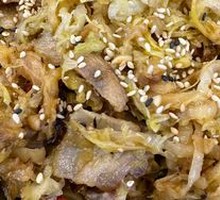 Stone Plate Sour Cabbage Pork Belly
