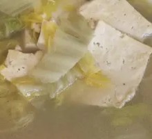 Chinese Cabbage and Tofu Soup