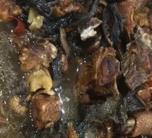 Iron Pot Chicken with Mushrooms