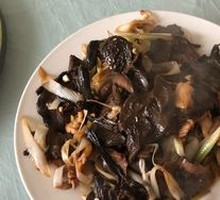 Stir-Fried Mushroom with Meat