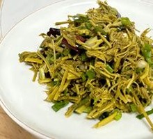 Cold-Mixed Mulan Shoots