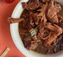 Chicken Stewed with Mushrooms