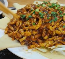 Beijing-style Shredded Pork in Soy Sauce