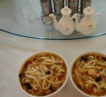 Tomato Noodles with Sauce
