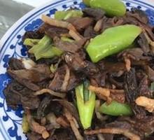 Stir-fried Pork with Matsutake Mushrooms