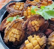 Abalone stewed with pork belly
