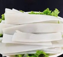 Broad Rice Noodles Stir-Fried in Iron Pot