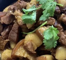 Braised Pork with Chestnuts